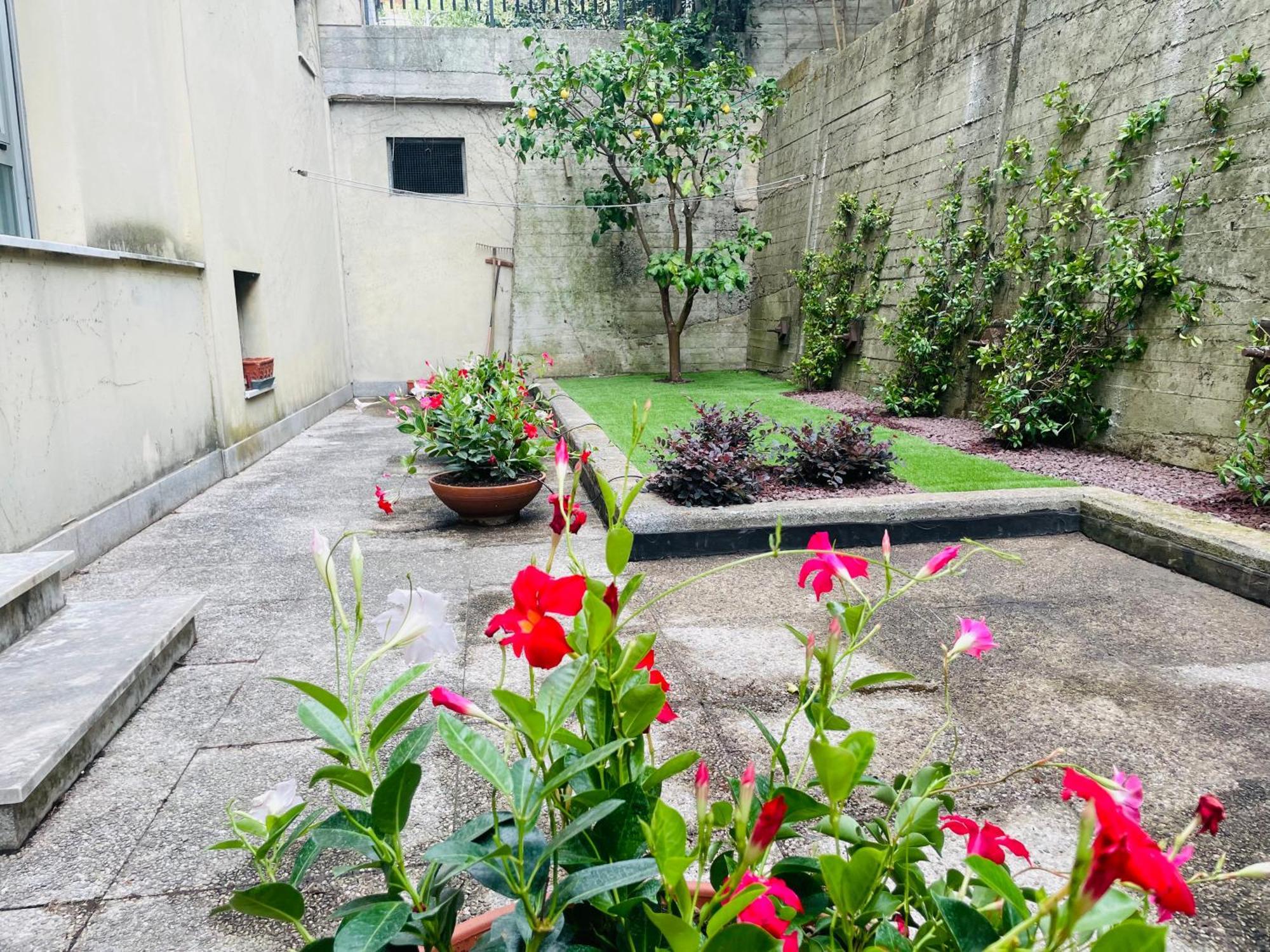 Lemon Tree Resort - Freeparking - Garden เจนัว ภายนอก รูปภาพ